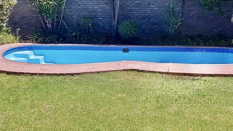 To Let 5 Bedroom Property for Rent in Douglas Northern Cape